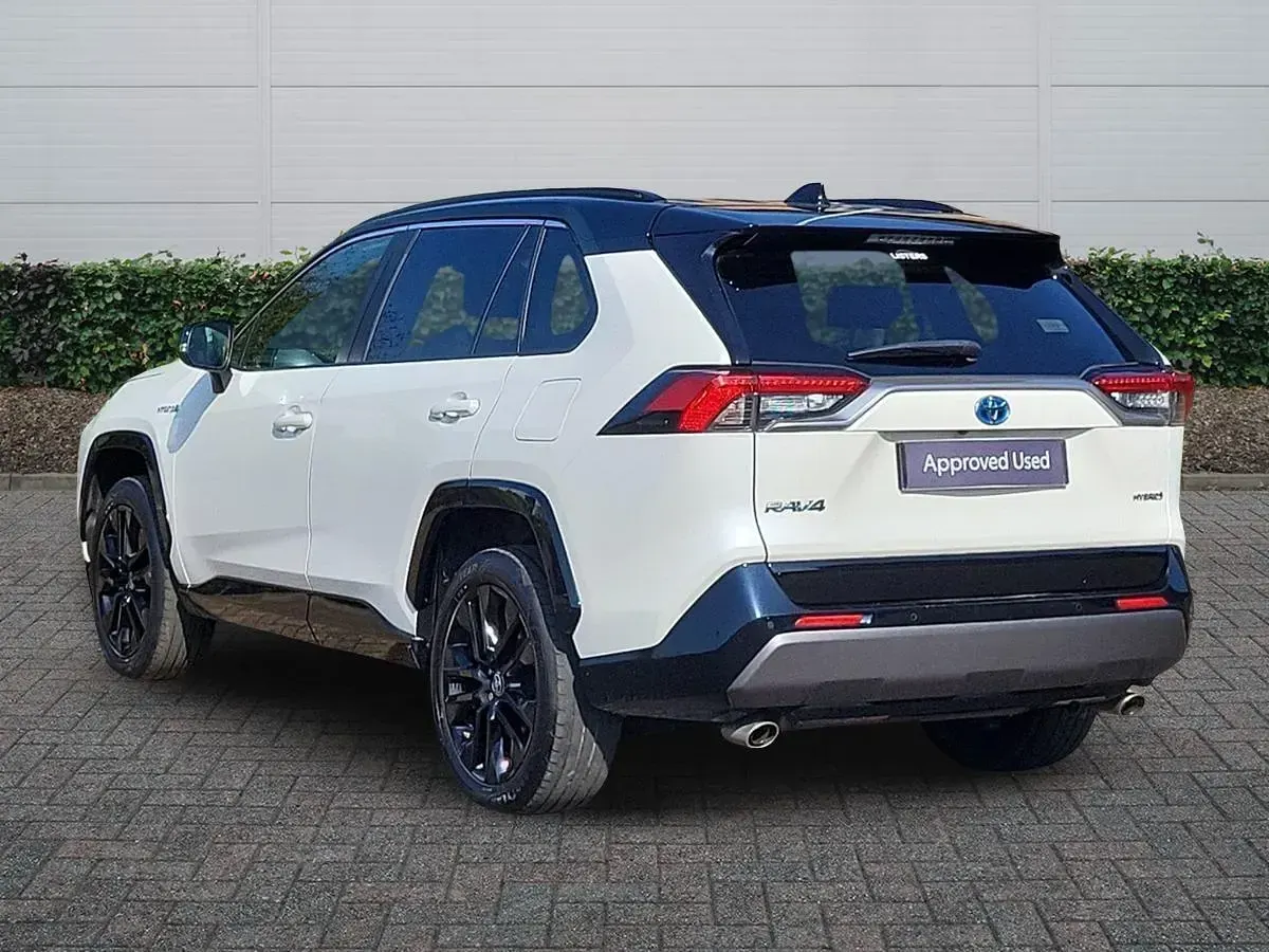 Used Toyota RAV4 Hybrid 2021 White SUV