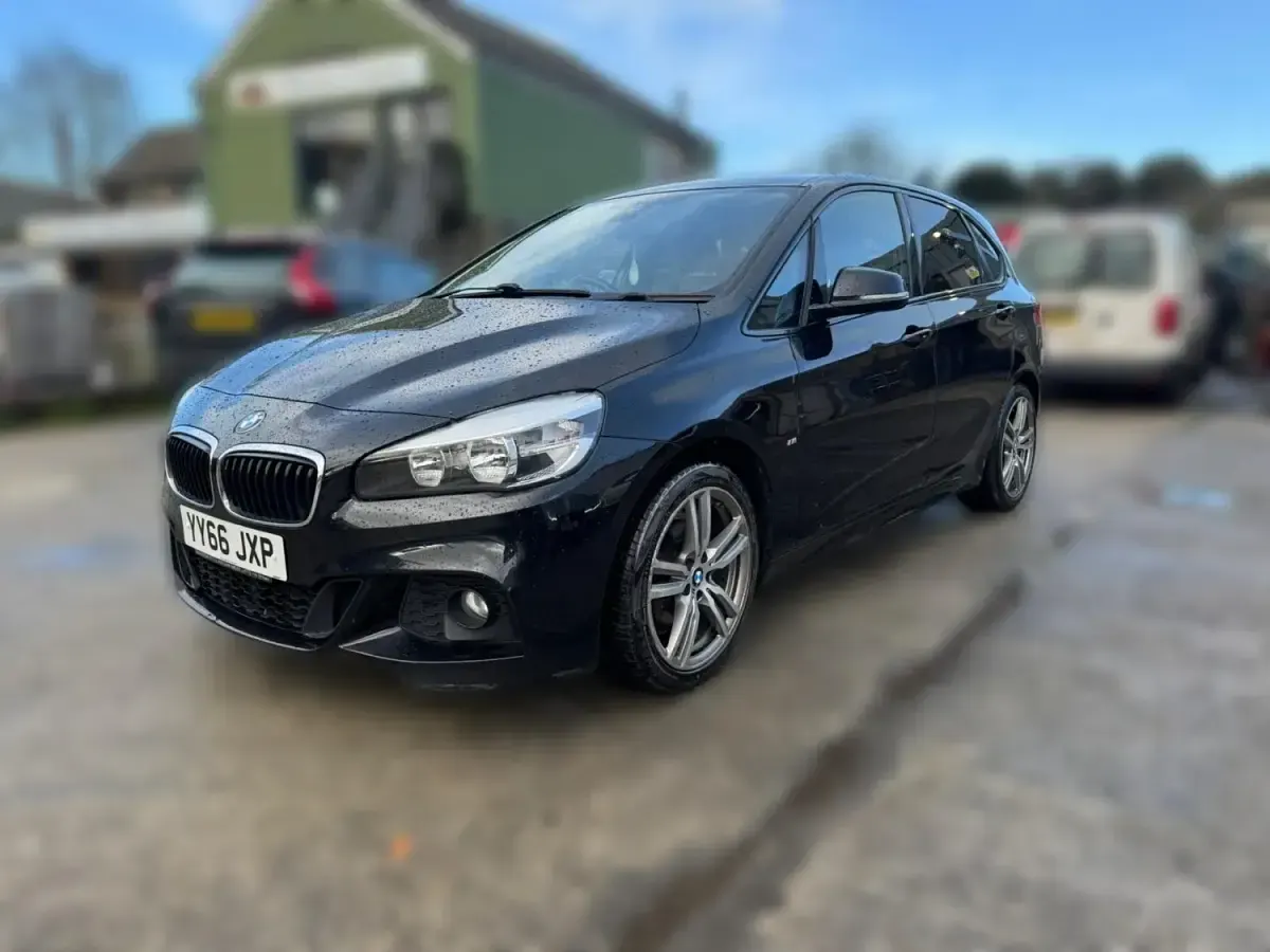 Usado BMW 218 M Sport 2016 Negro Utilitario