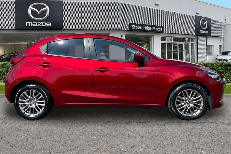 Second-hand Mazda 2 Inclusive 90 CP (66 kW) 2023 Roșu Hatchback