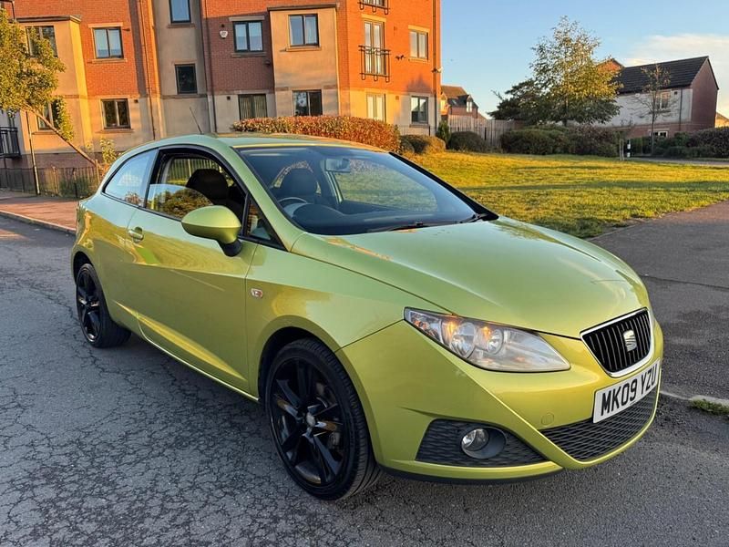 Yellow Used 2009 Seat Ibiza Sport Hatchback | £1,595 (Good price) - Image 1/4