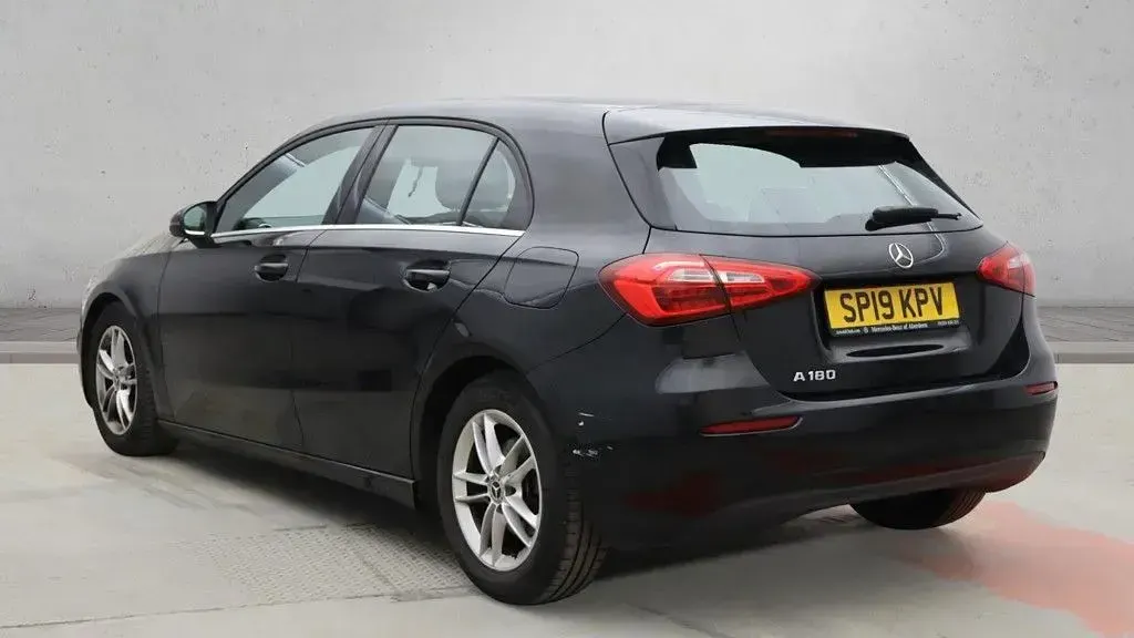 Used Mercedes A180 SE 136 HP (100 kW) 2019 Hatchback