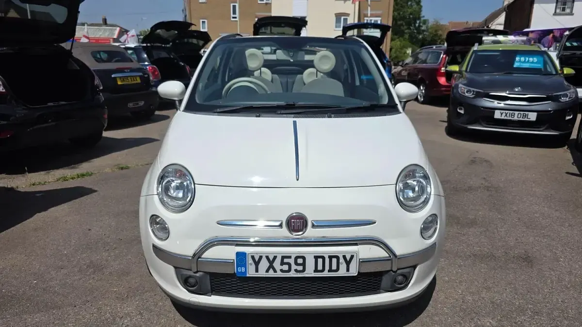 Used Fiat 500 Lounge 69 HP (50 kW) 2009 White Cabriolet