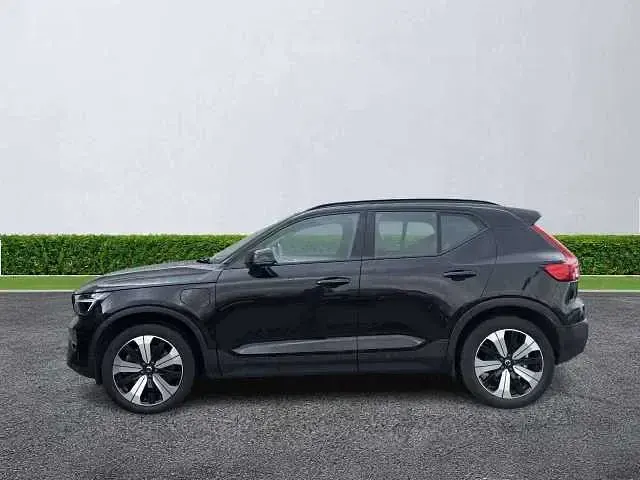 Used Volvo XC40 Plus 211 HP (155 kW) 2022 Black SUV