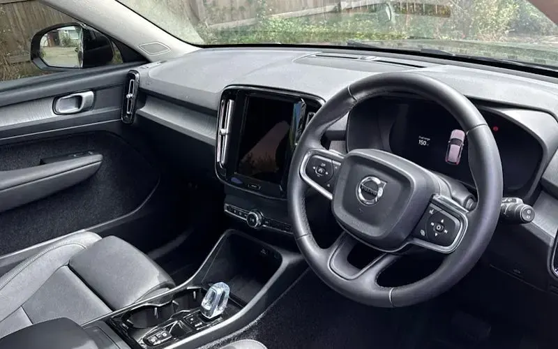 Used Volvo XC40 Plus 197 HP (144 kW) 2026 SUV
