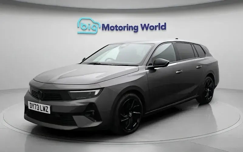 Usado Vauxhall Astra 179 CV (131 kW) 2025 Familiar