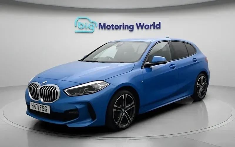 Used BMW 118 M Sport 136 HP (100 kW) 2021 Blue Hatchback