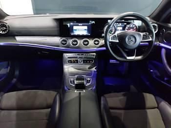 Usado Mercedes E300 AMG line 245 HP (180 kW) 2018 Preto Coupé