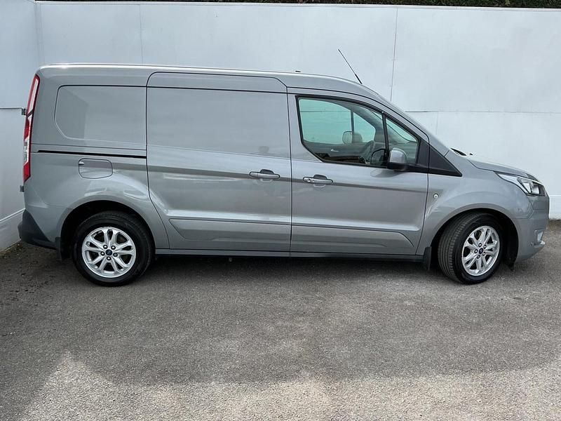 Used Ford Transit Connect Limited 120 HP (88 kW) 2022 Silver MPV