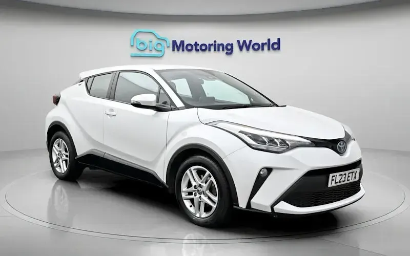Second-hand Toyota C-HR 122 CP (89 kW) 2023 SUV