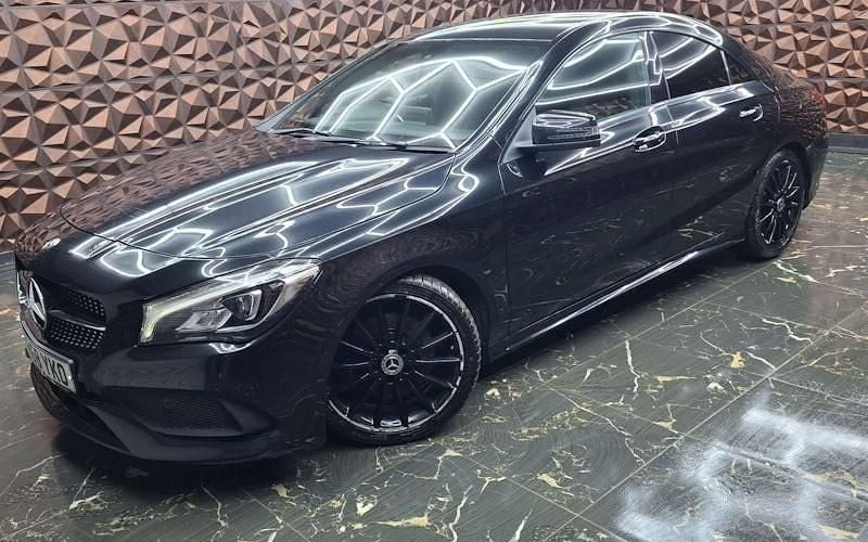 Usado Mercedes CLA220 AMG line 170 HP (125 kW) 2019 Sedan