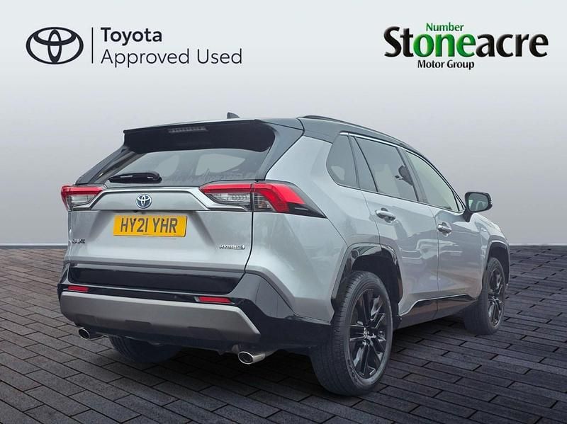 Used Toyota RAV4 218 HP (160 kW) 2021 Silver Estate