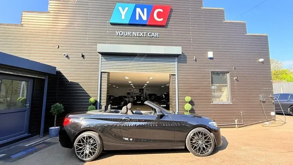 Usado BMW 218 Sport Line 2019 Negro Descapotable