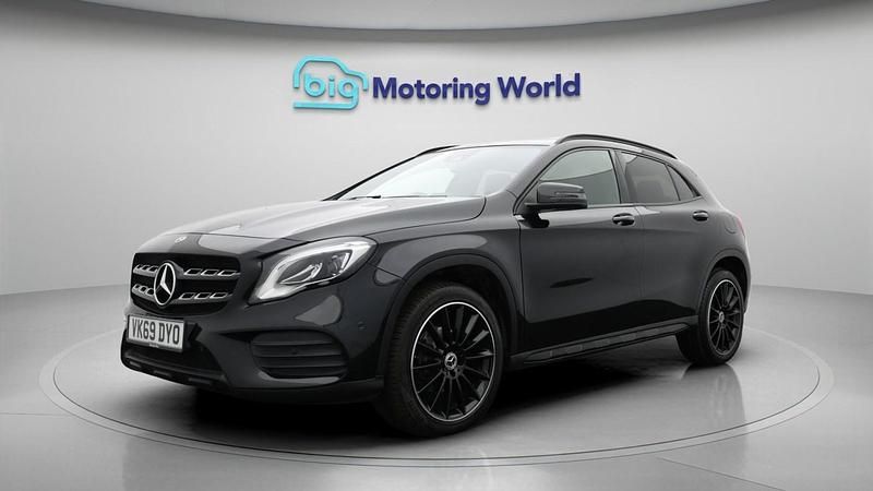 Used Mercedes GLA180 AMG line 122 HP (89 kW) 2019 Black SUV