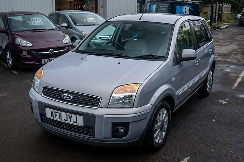 Used 2011 Ford Fusion Titanium | £1,700 (Super price) - Image 1/1