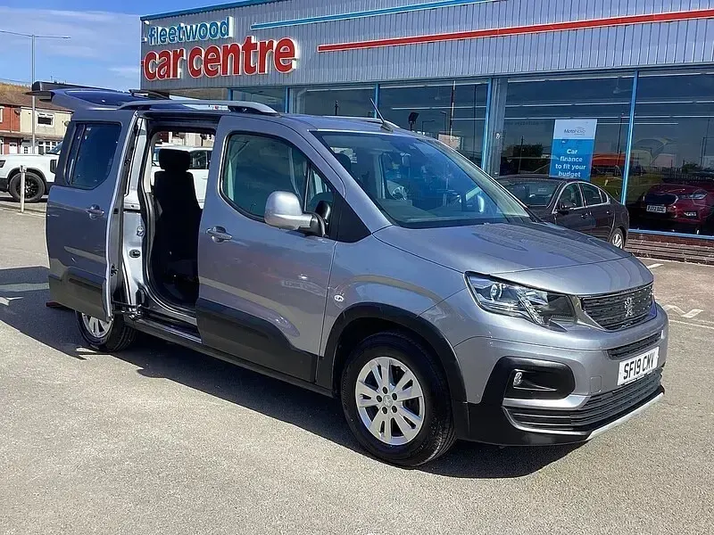 Used Peugeot Rifter Allure 100 HP (73 kW) 2019 Grey MPV