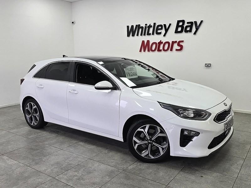 Used Kia Ceed First Edition 138 HP (101 kW) 2018 White Hatchback