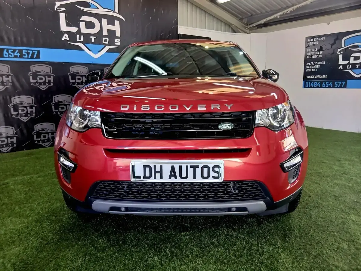 Used Land Rover Discovery Sport SE 180 HP (132 kW) 2017 Red SUV