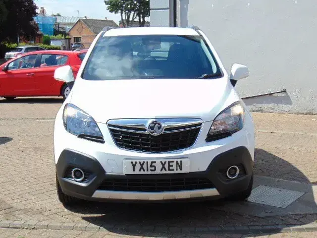 Used Vauxhall Mokka 130 HP (95 kW) 2015 White SUV
