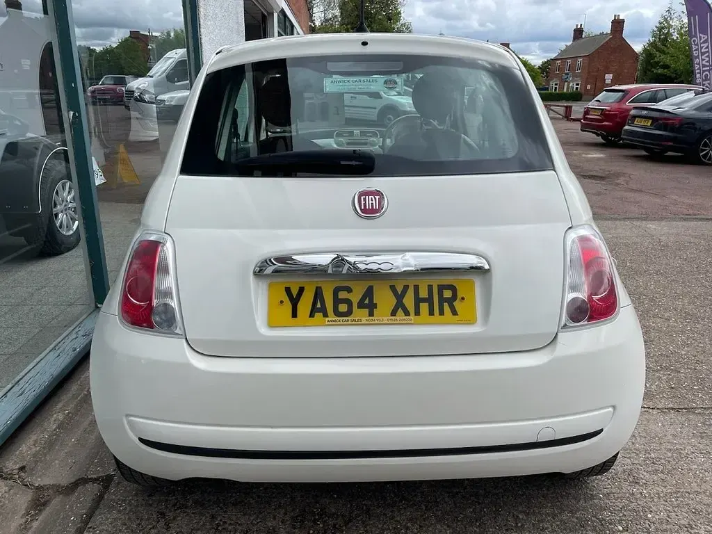 Used Fiat 500 Pop 69 HP (50 kW) 2015 White Hatchback