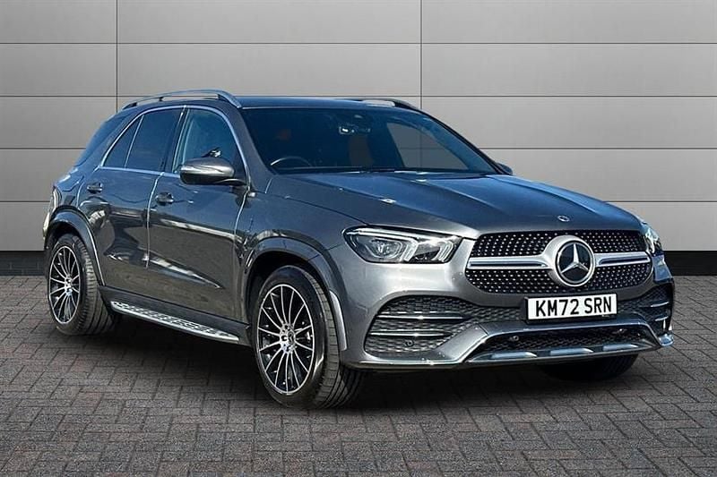 Selenite grey Used 2022 Mercedes GLE400 AMG line Estate | £46,450 (Fair price) - Image 1/4