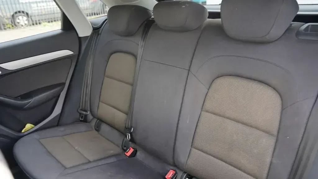 Second-hand Audi Q3 Design 141 CP (103 kW) 2014 Alb SUV