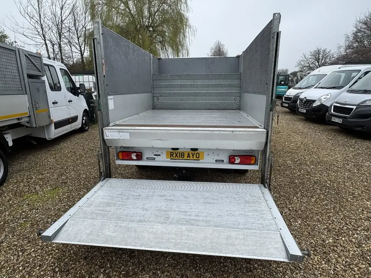 Used Renault Master Business 2018 White Van