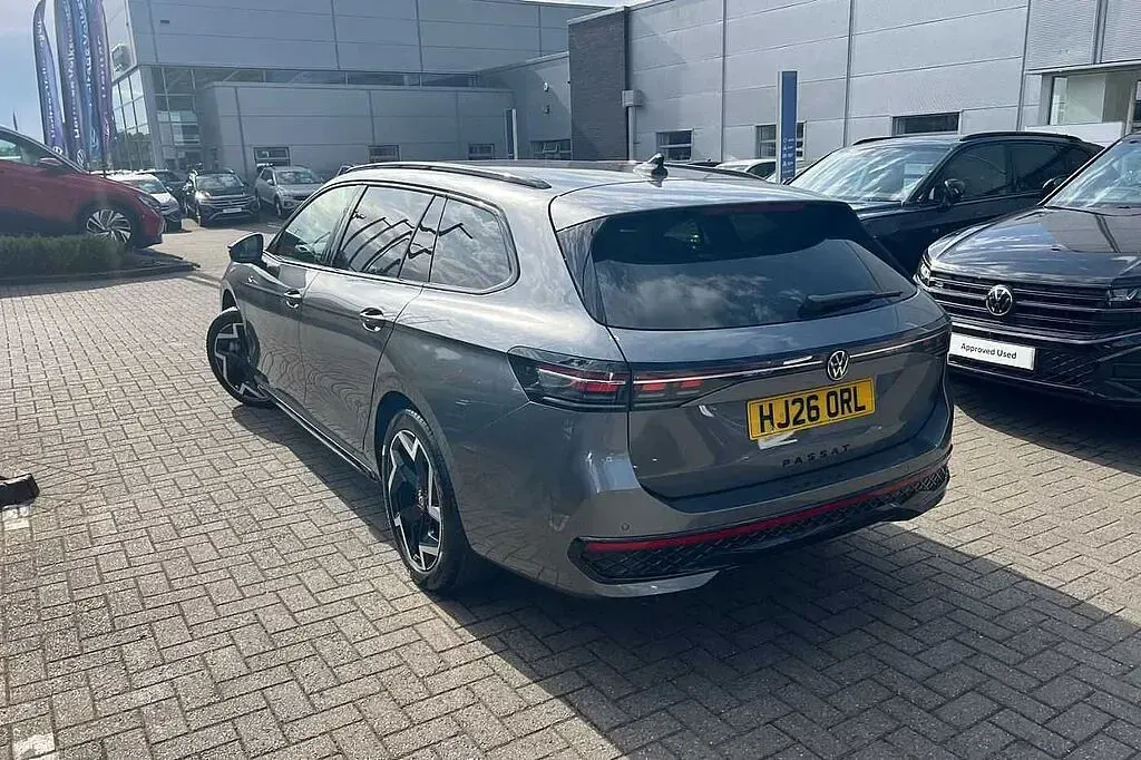 New VW Passat 204 HP (150 kW) 2026 Estate