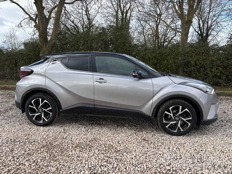 Second-hand Toyota C-HR 116 CP (85 kW) 2018 Argintiu SUV