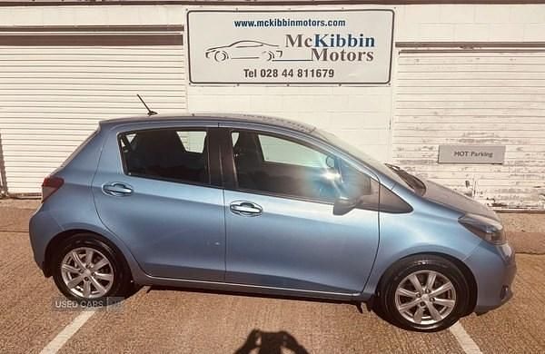 Blue Used 2013 Toyota Yaris Hatchback | £5,750 (Fair price) - Image 1/4