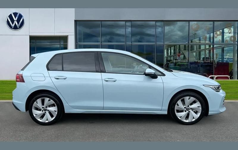 Used VW Golf VIII Match 204 HP (150 kW) 2025 Blue Hatchback