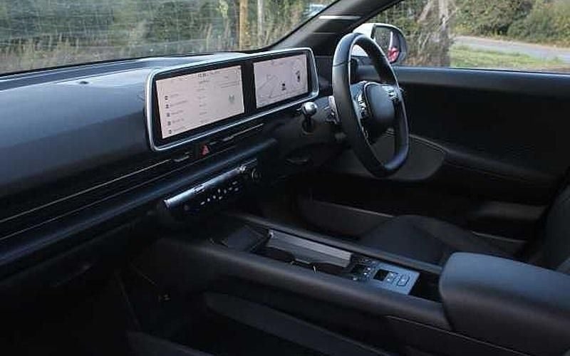 Used Hyundai Ioniq 6 Premium 167 kW (228 HP) 2025 White Sedan