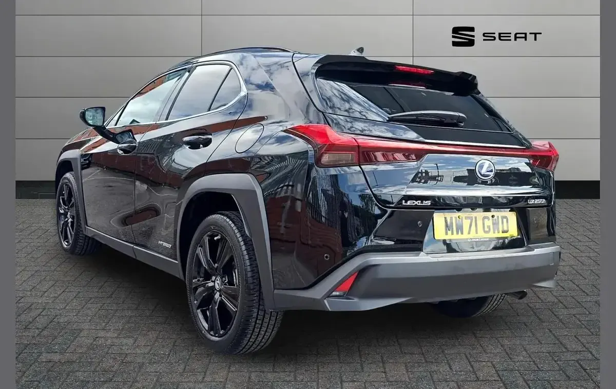 Used Lexus UX 250h 180 HP (132 kW) 2021 Black SUV