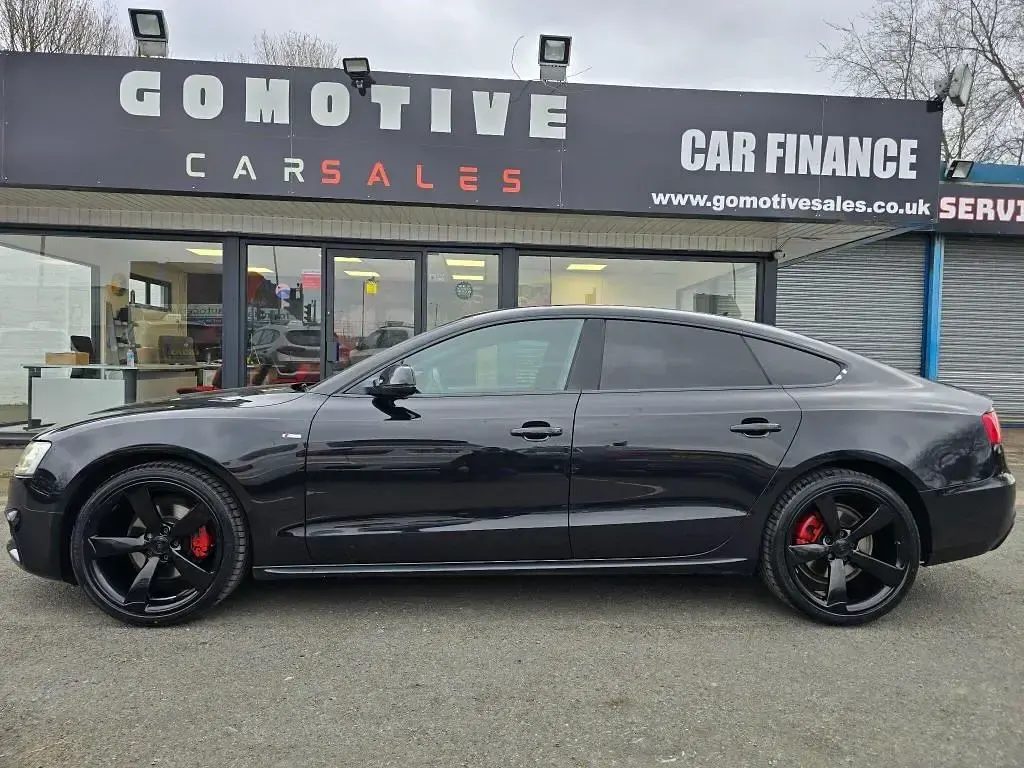 Begagnad Audi A5 Sportback Black Edition 177 HK (130 kW) 2013 Svart Halvkombi