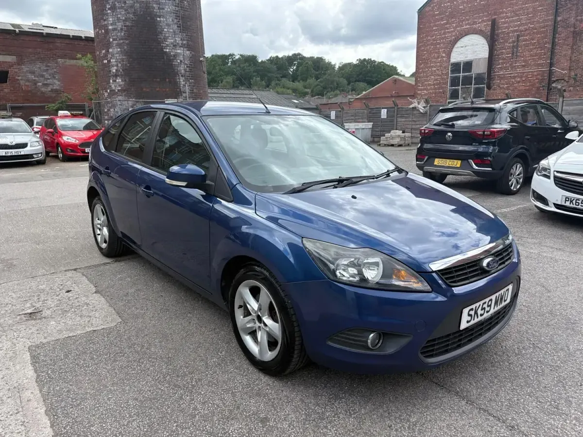 Used Ford Focus Zetec 99 HP (72 kW) 2009 Blue Hatchback