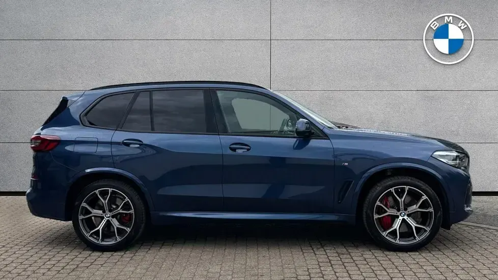 Used BMW X5 M Sport 335 HP (246 kW) 2022 Blue SUV