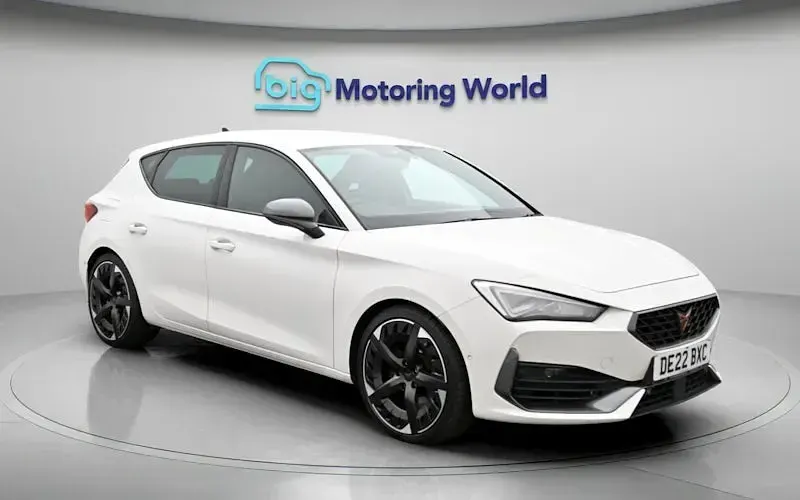 Used Cupra Leon VZ3 310 HP (228 kW) 2022 White Hatchback