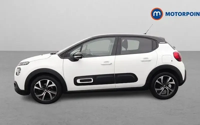 Used Citroën C3 PureTech 83 HP (61 kW) 2024 White Hatchback