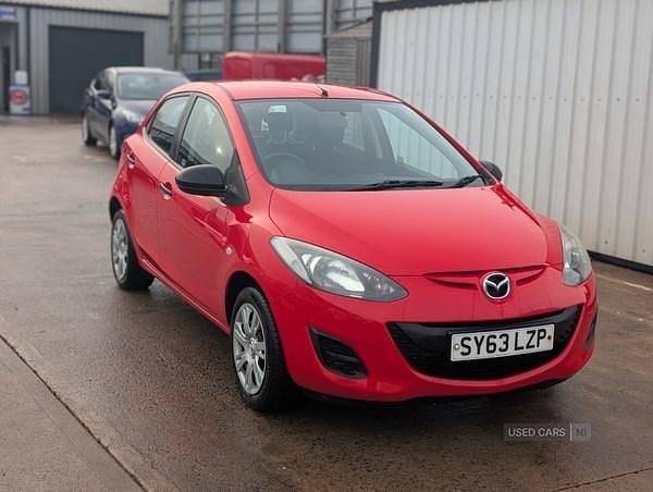 Used Mazda 2 2013 Red Hatchback