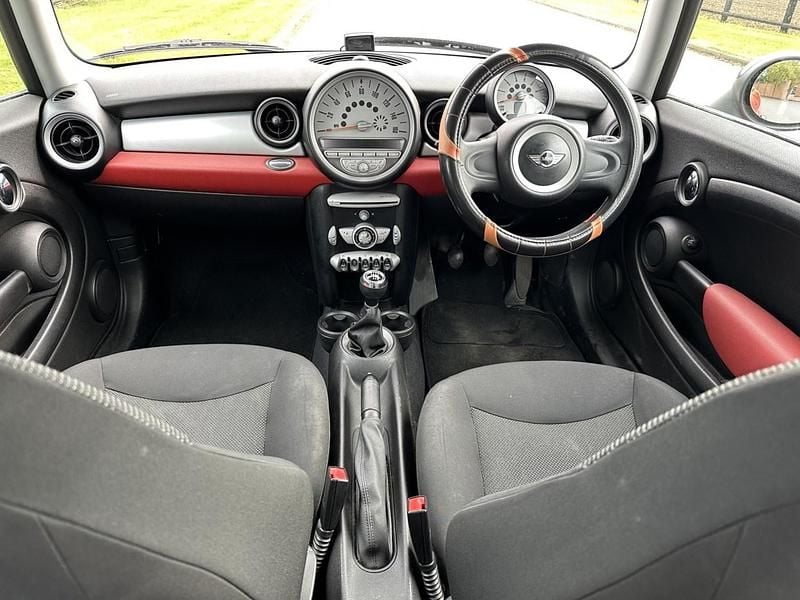 Używany Mini Cooper D Hatch 2010 Czerwony Hatchback