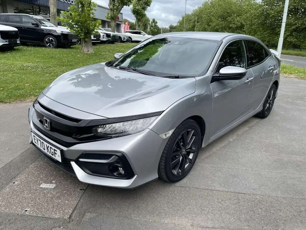 Used Honda Civic SR 126 HP (92 kW) 2020 Silver Hatchback