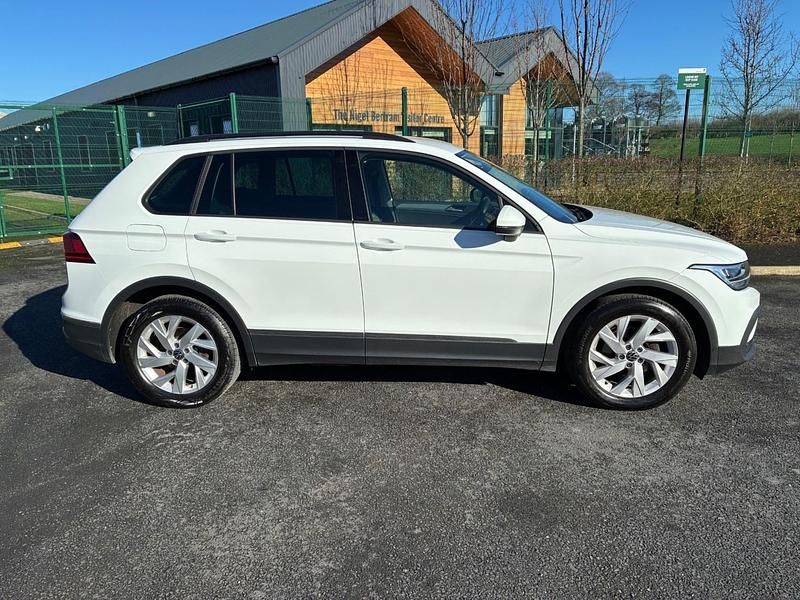 Used VW Tiguan Life 150 HP (110 kW) 2022 White SUV