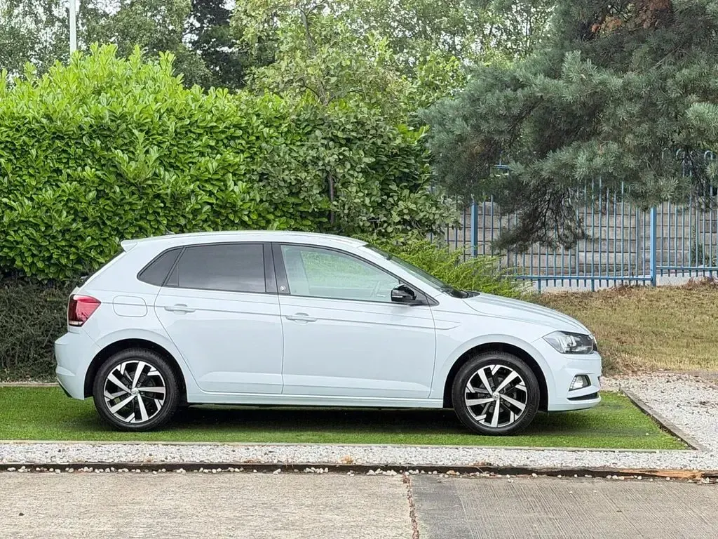 Used VW Polo Beats 95 HP (69 kW) 2020 Silver Hatchback
