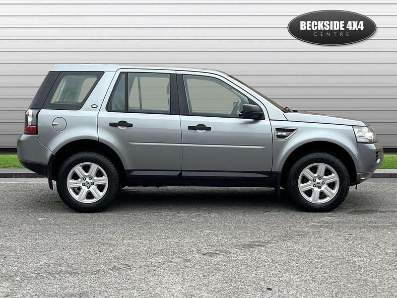 Begagnad Land Rover Freelander 2 2014 Grå SUV