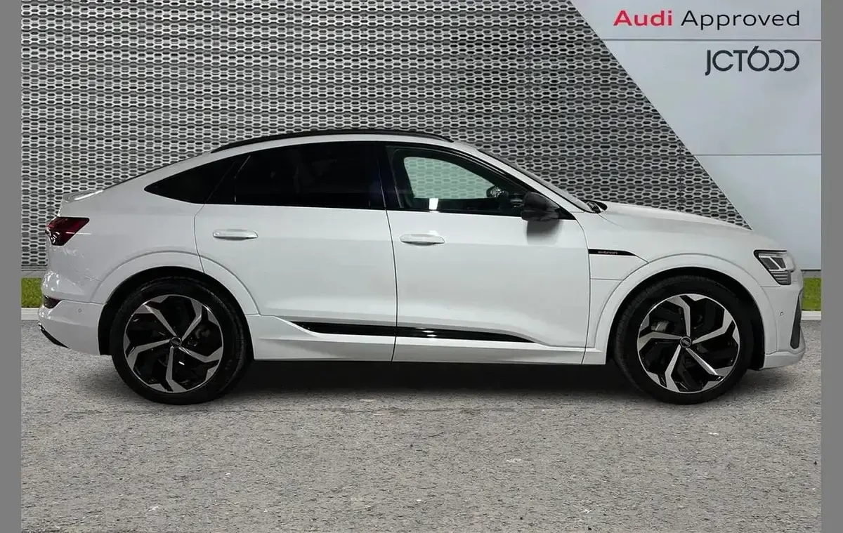 Used Audi e-tron Sportback Black Edition 300 kW (408 HP) 2023 White SUV