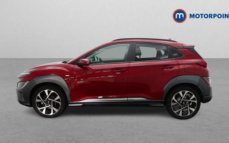 Second-hand Hyundai Kona Premium 120 CP (88 kW) 2021 Roșu SUV