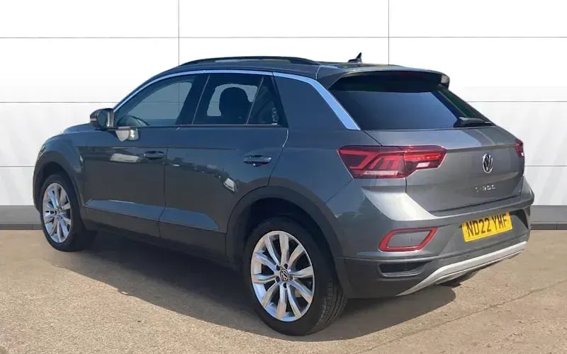 Begagnad VW T-Roc Life 150 HK (110 kW) 2024 SUV