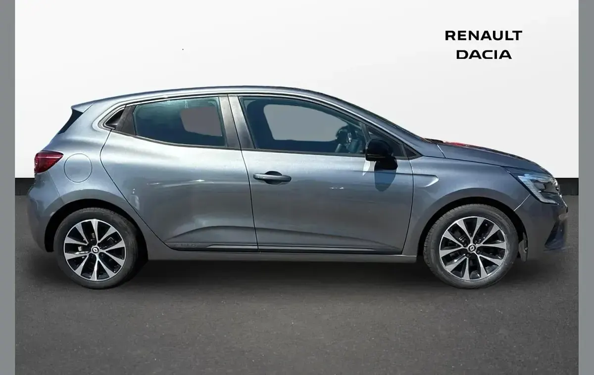 Used Renault Clio Evolution 145 HP (106 kW) 2022 Grey  Hatchback
