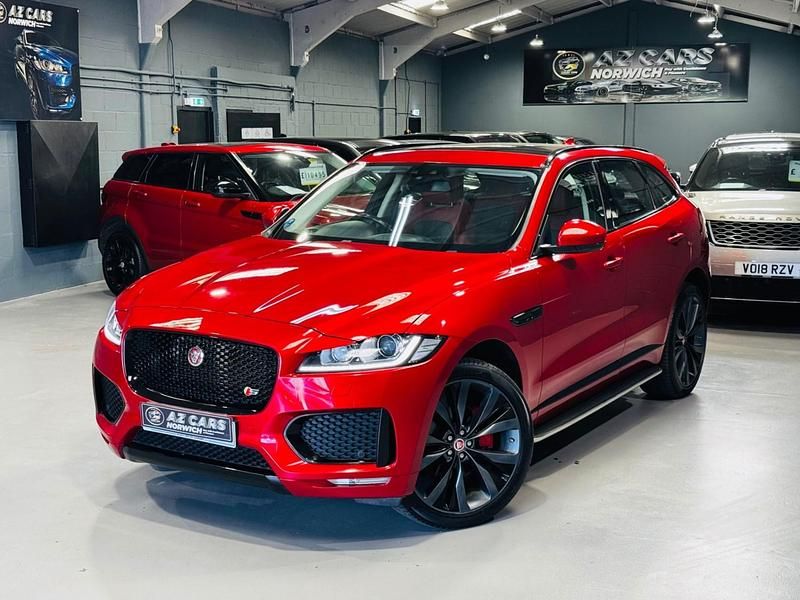 Używany Jaguar F-Pace S 300 KM (220 kW) 2017 Czerwony SUV
