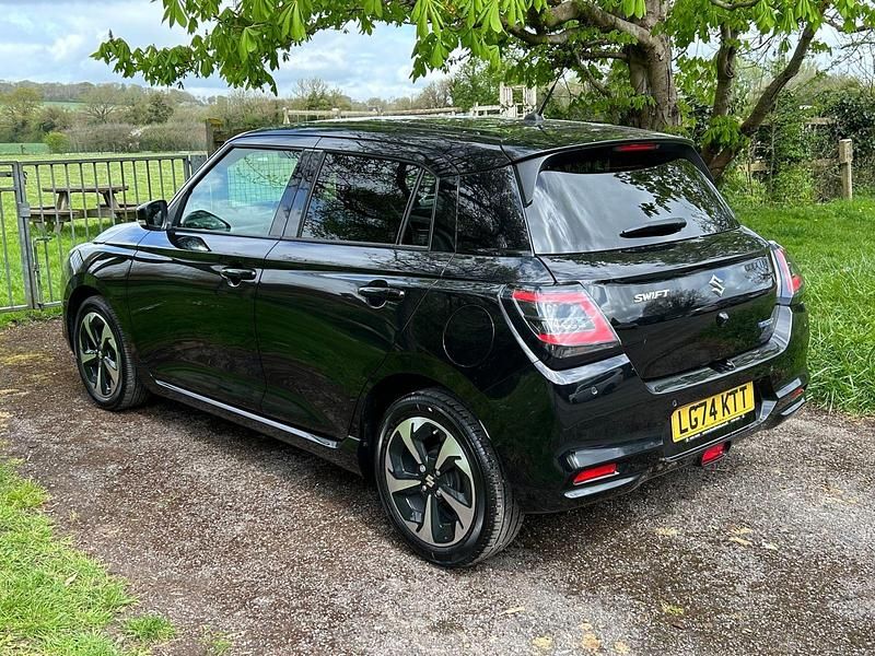 Used Suzuki Swift 82 HP (60 kW) 2024 Black Hatchback