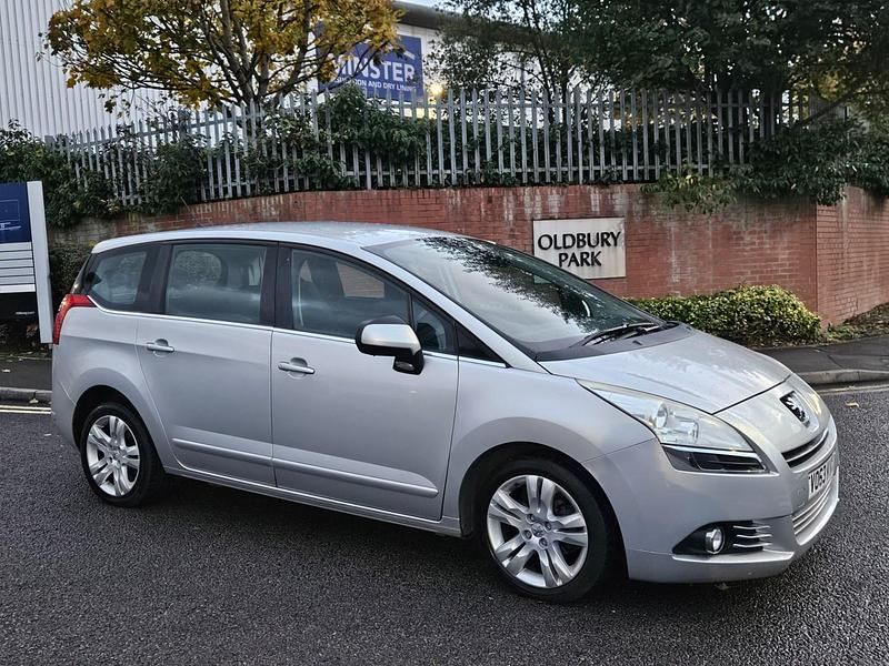 Used Peugeot 5008 Active 2013 Silver MPV
